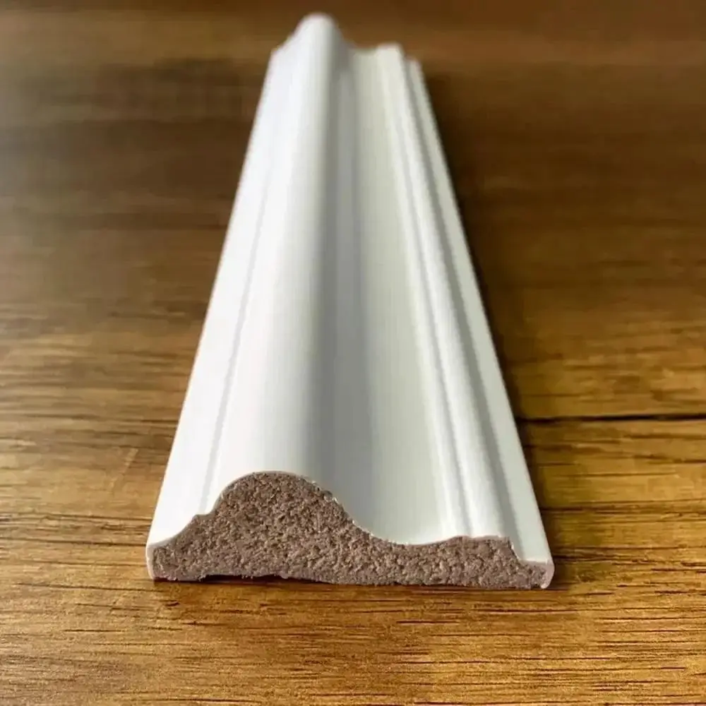 PVC / Charcoal H | 8 ft x 38 mm    Taper Molding view 2