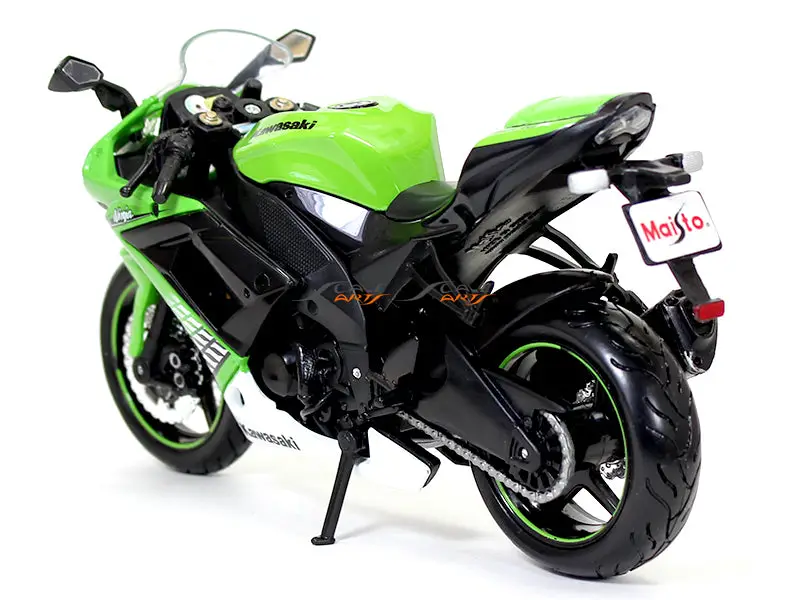 Kawasaki Ninja ZX-10R 1:12 Maisto diecast Scale Model bike view 3