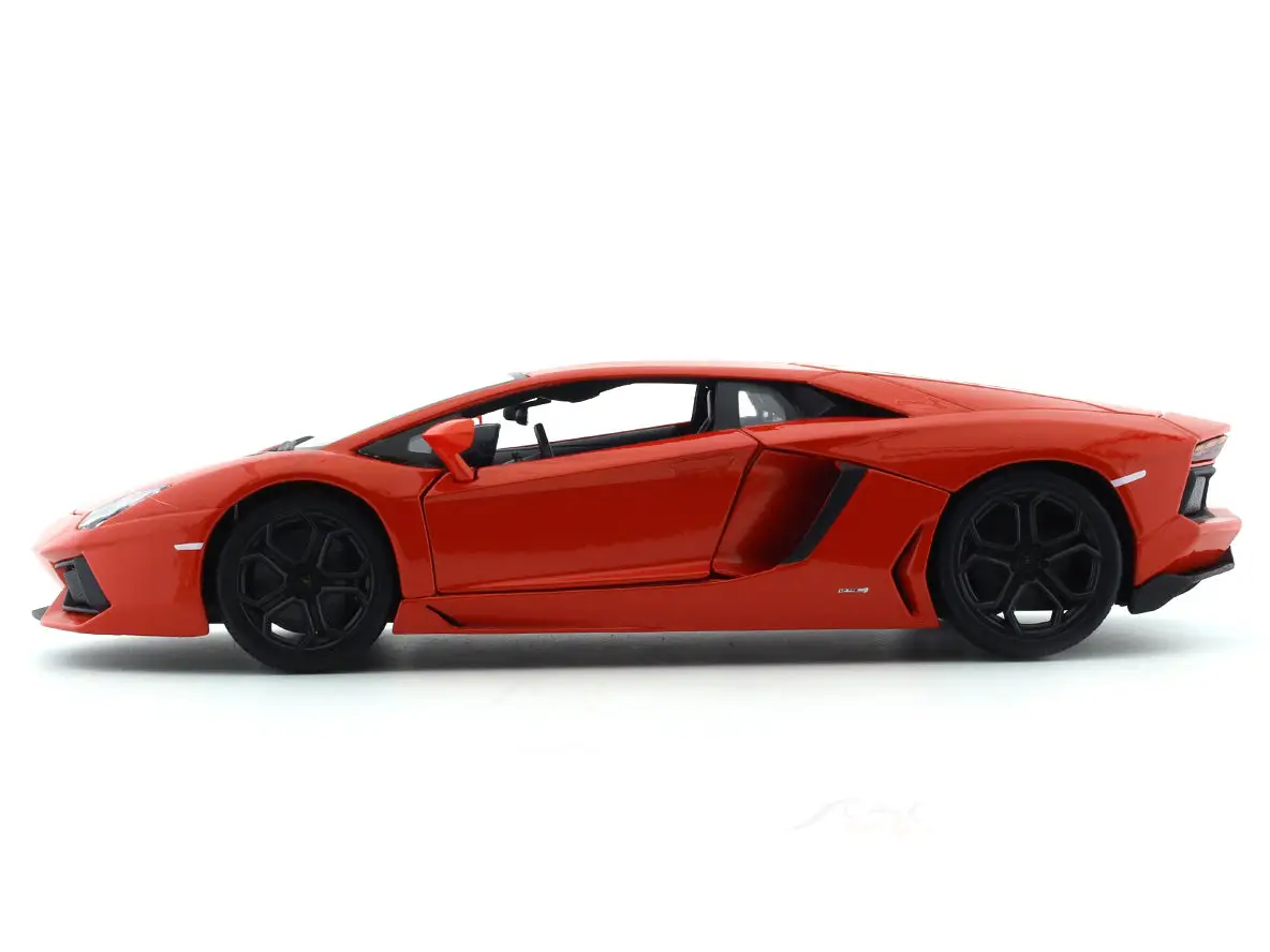 Lamborghini Aventador Lp700-4 1:18 RASTAR licensed diecast scale model car collectible
