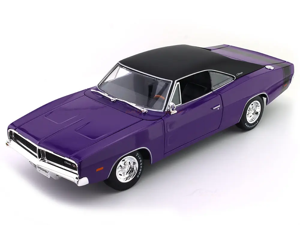 1969 Dodge Charger R/T Purple 1:18 Maisto licensed diecast scale model