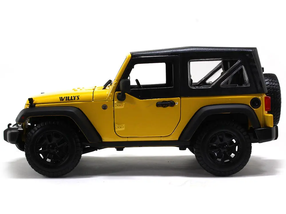 2014 Jeep Wrangler yellow 1:18 Maisto diecast Scale Model car view 2