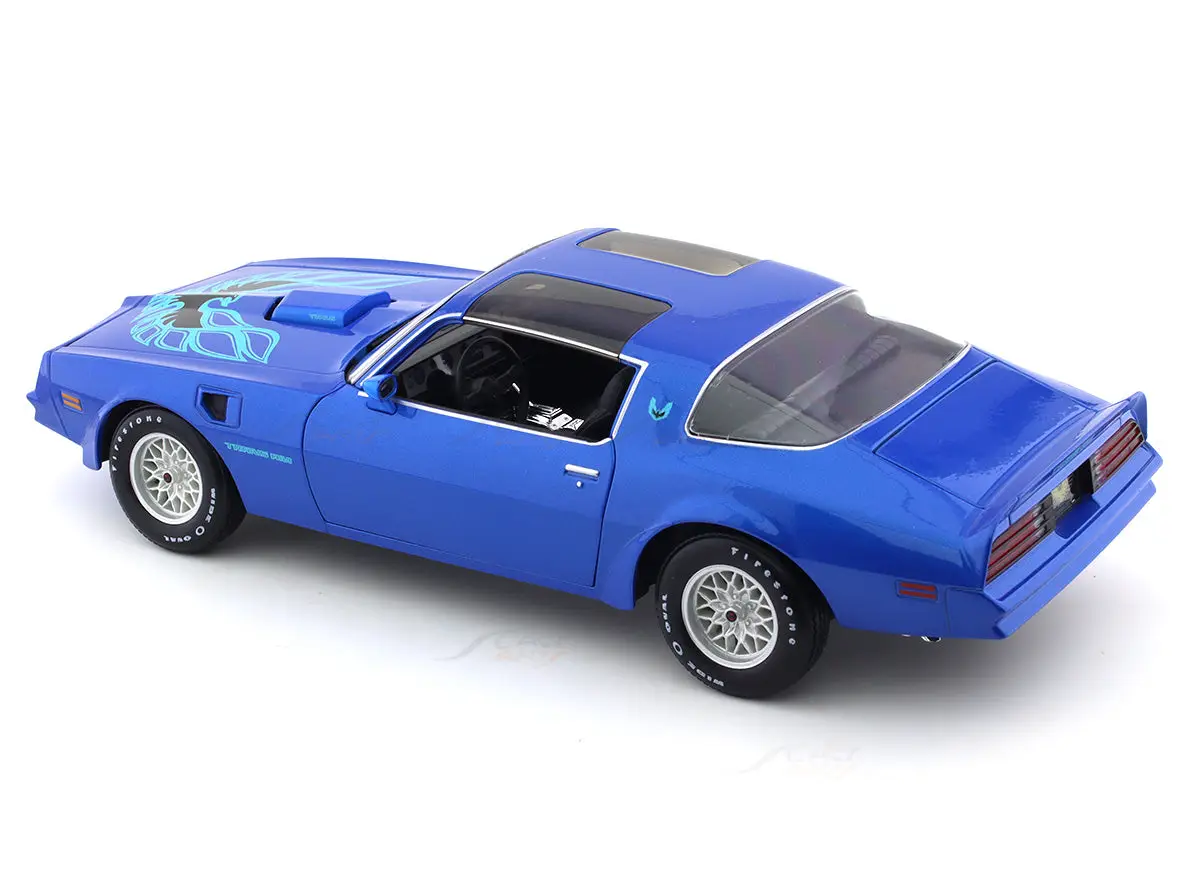 1978 Pontiac Firebird Trans AM Blue 1:18 Maisto licensed diecast scale model car collectible view 10