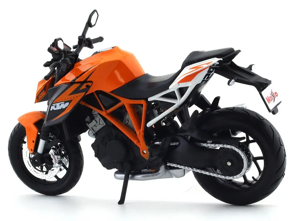 KTM 1290 Super Duke R 1:12 Maisto view 3