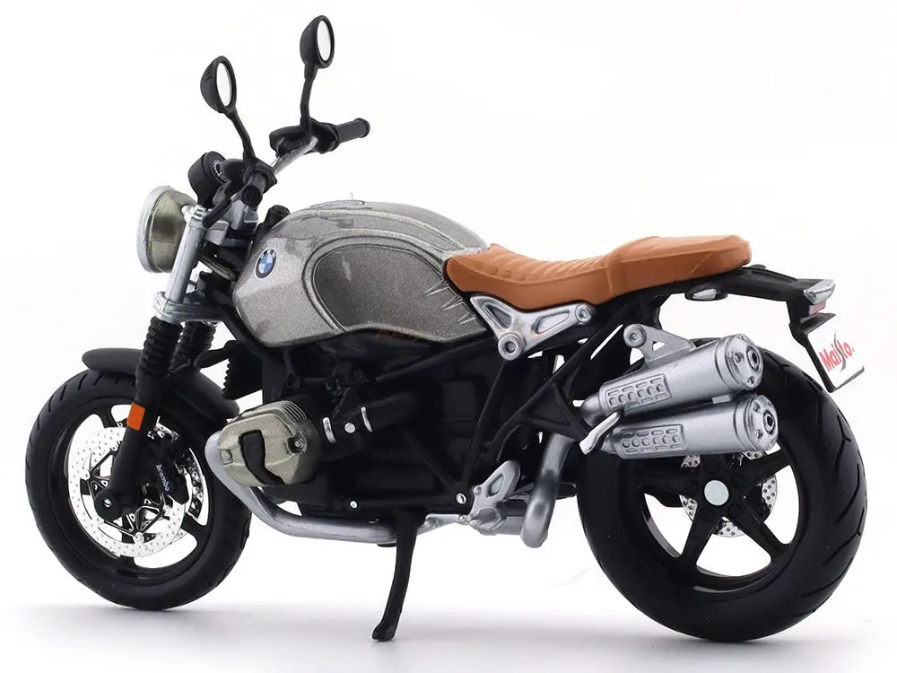 BMW R NineT Scrambler 1:12 Maisto Licensed Scale Model bike collectible view 3