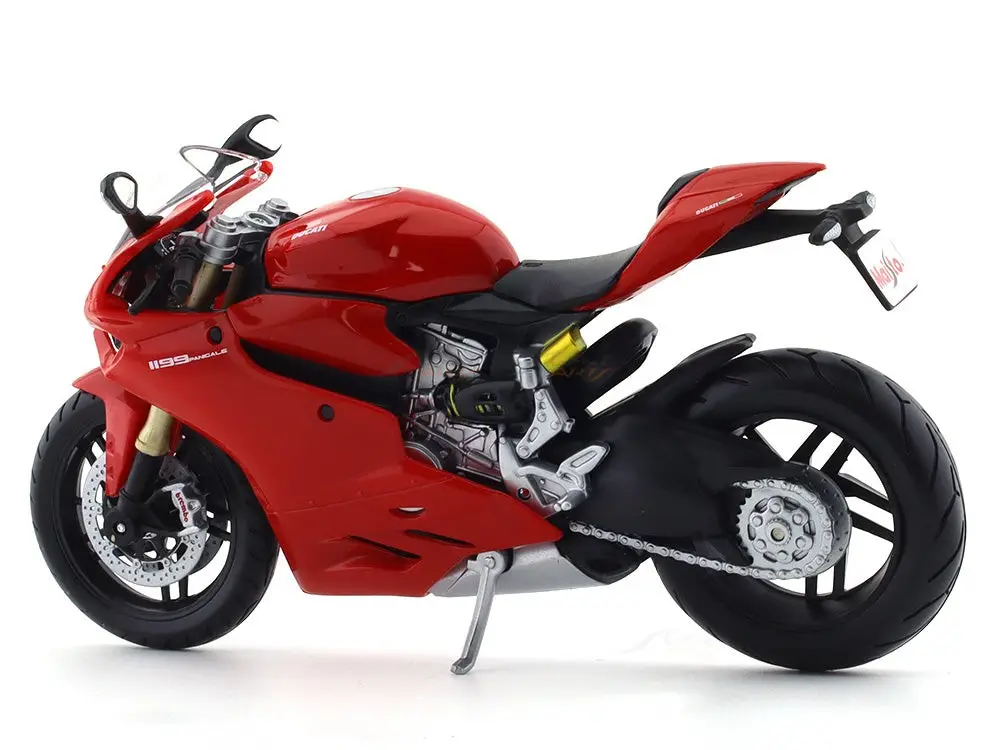 Ducati 1199 Panigale 1:12 Maisto Licensed Scale Model bike collectible view 3