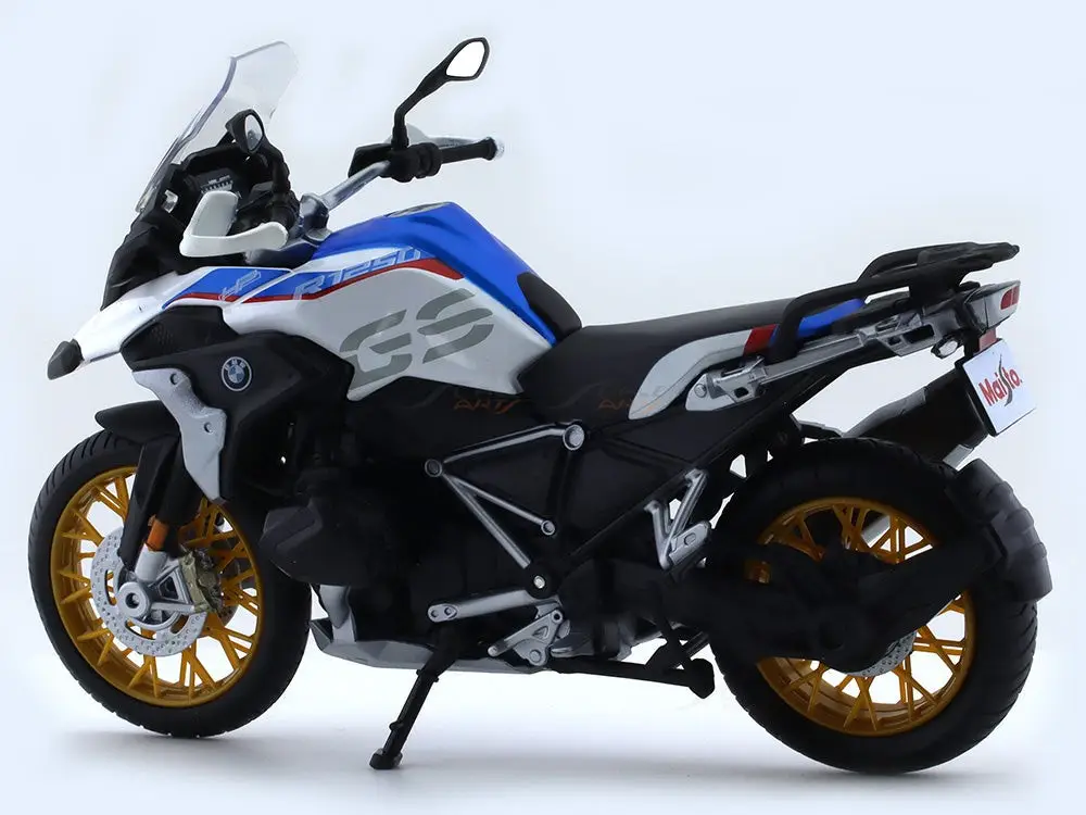 Licensed Scale Model bike collectible BMW R1250 GS 1:12 Maisto Licensed Scale Model bike collectible view 3
