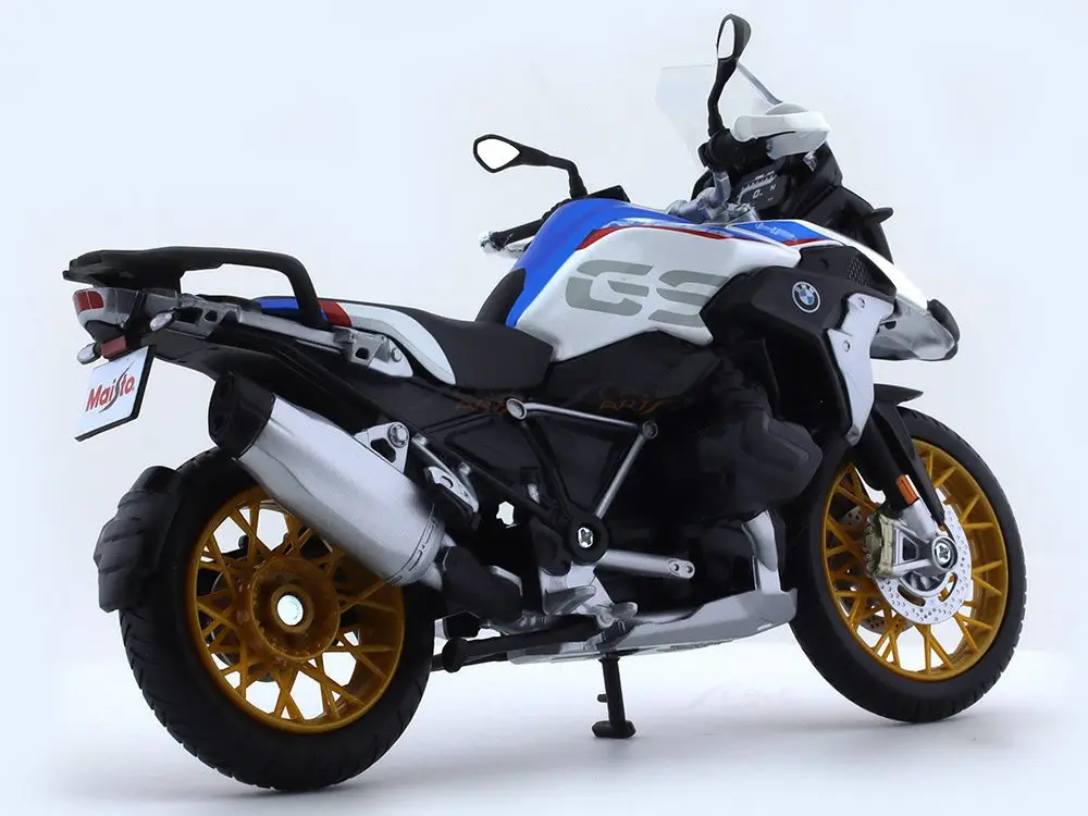 Licensed Scale Model bike collectible BMW R1250 GS 1:12 Maisto Licensed Scale Model bike collectible view 4