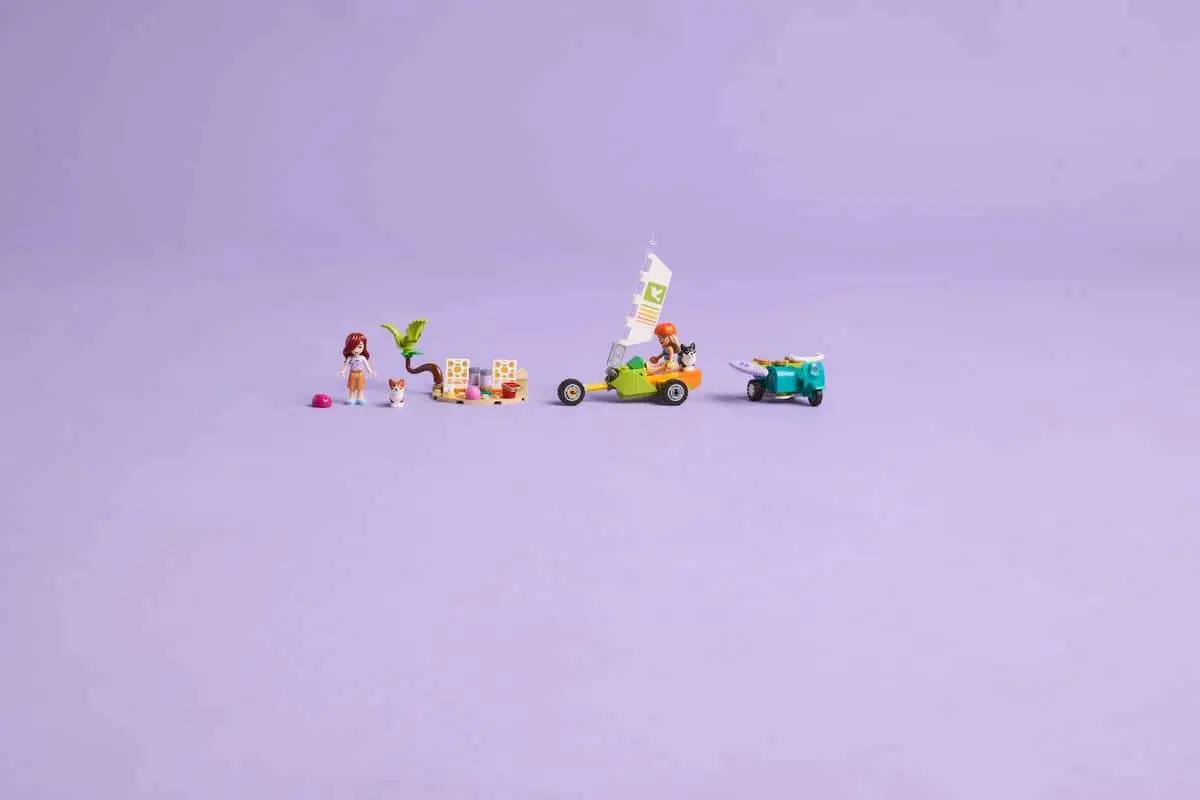 LEGO Friends Surfing Dog Adventure #42641 view 9
