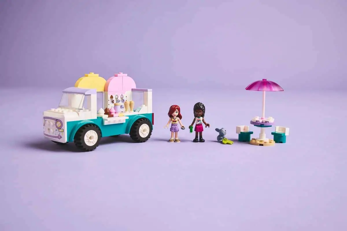LEGO Friends Ice Cream Truck 42644 view 8