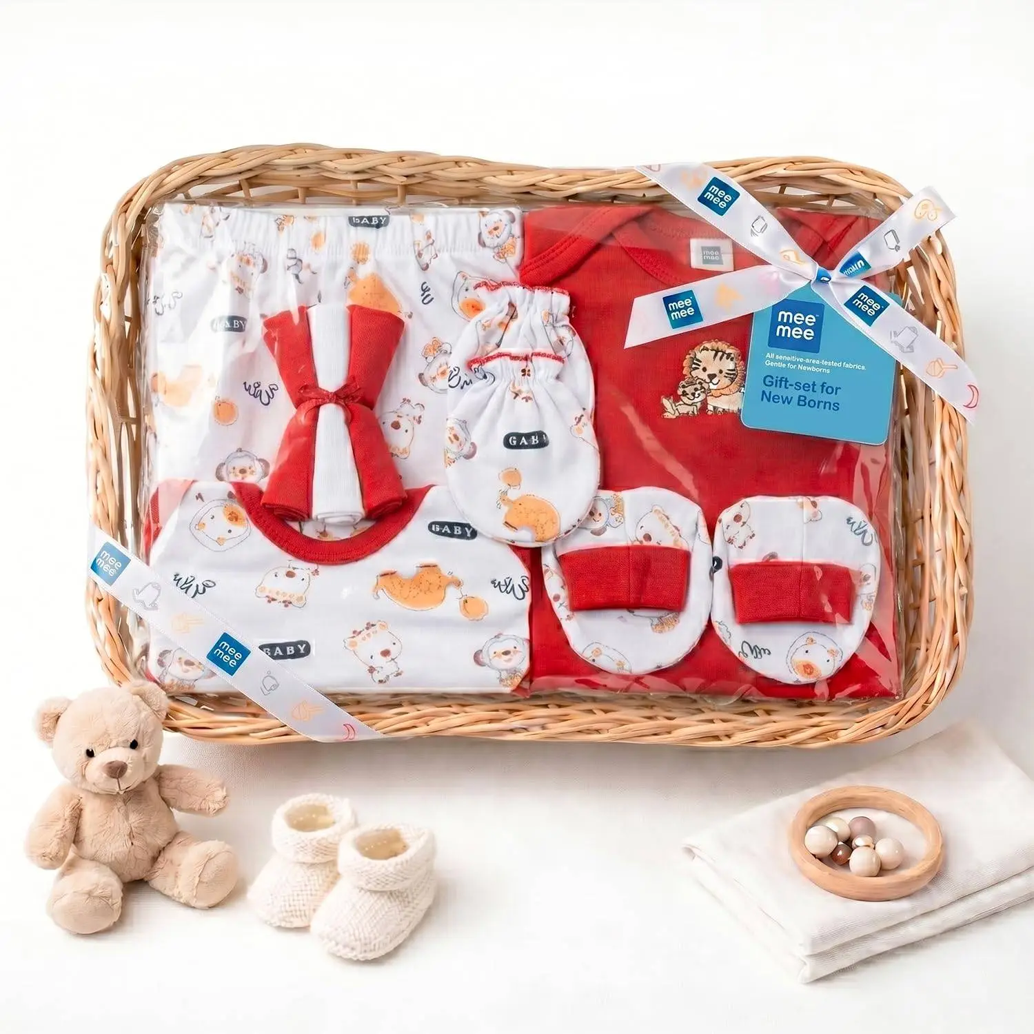 Mee Mee New Born Baby Gift Set | Soft Cotton Clothing Essentials for Infants/Baby Girls, Boys | Baby Shower Clothing Hamper (8 Pieces, Red)|Perfect Gift for New Born Baby