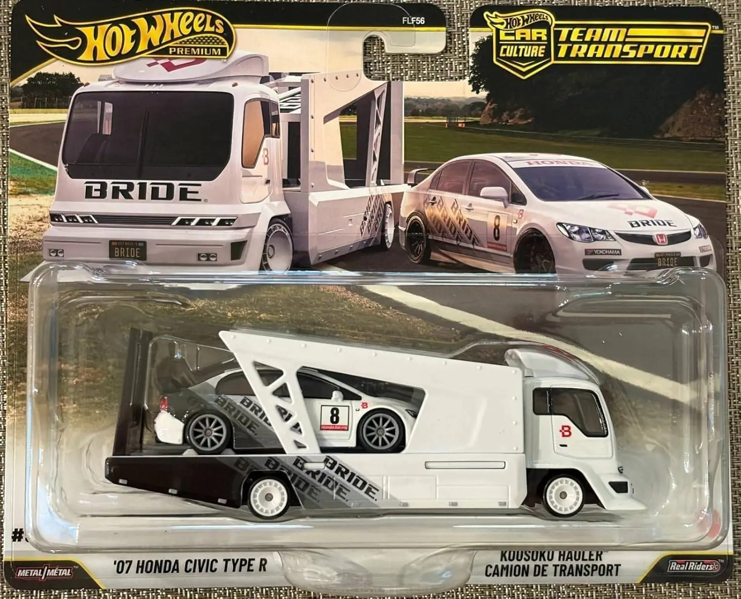 Hot Wheels® Team Transport 07 Honda Civic Type R, Celebrates Racing Experience & Car Culture, Vehicles, 1:64 Scale Car & Transport, Gift for Race Fans & Toy Car Collectors