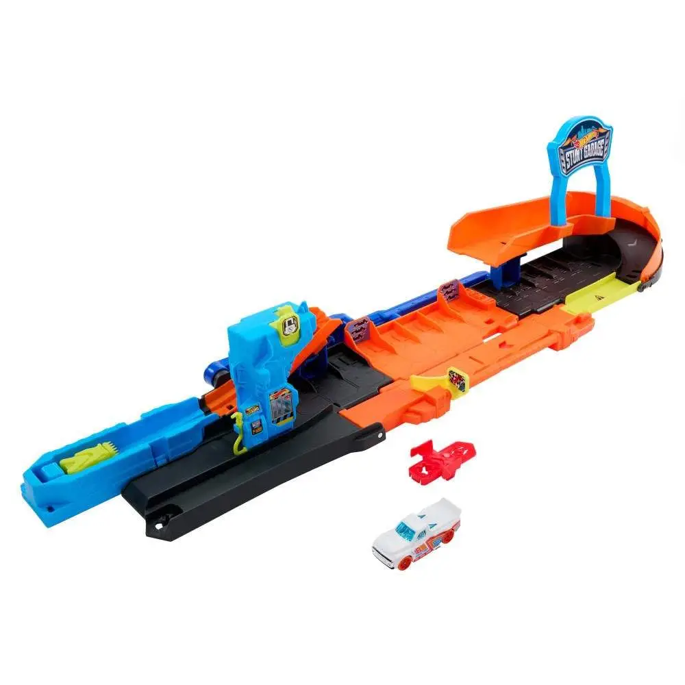 Hot Wheels City Toy Car Track Set, Transforming Stunt Garage Playset & 1:64 Scale Die-Cast Vehicle, Storage for 10+ Cars & Stunting Speedway view 4