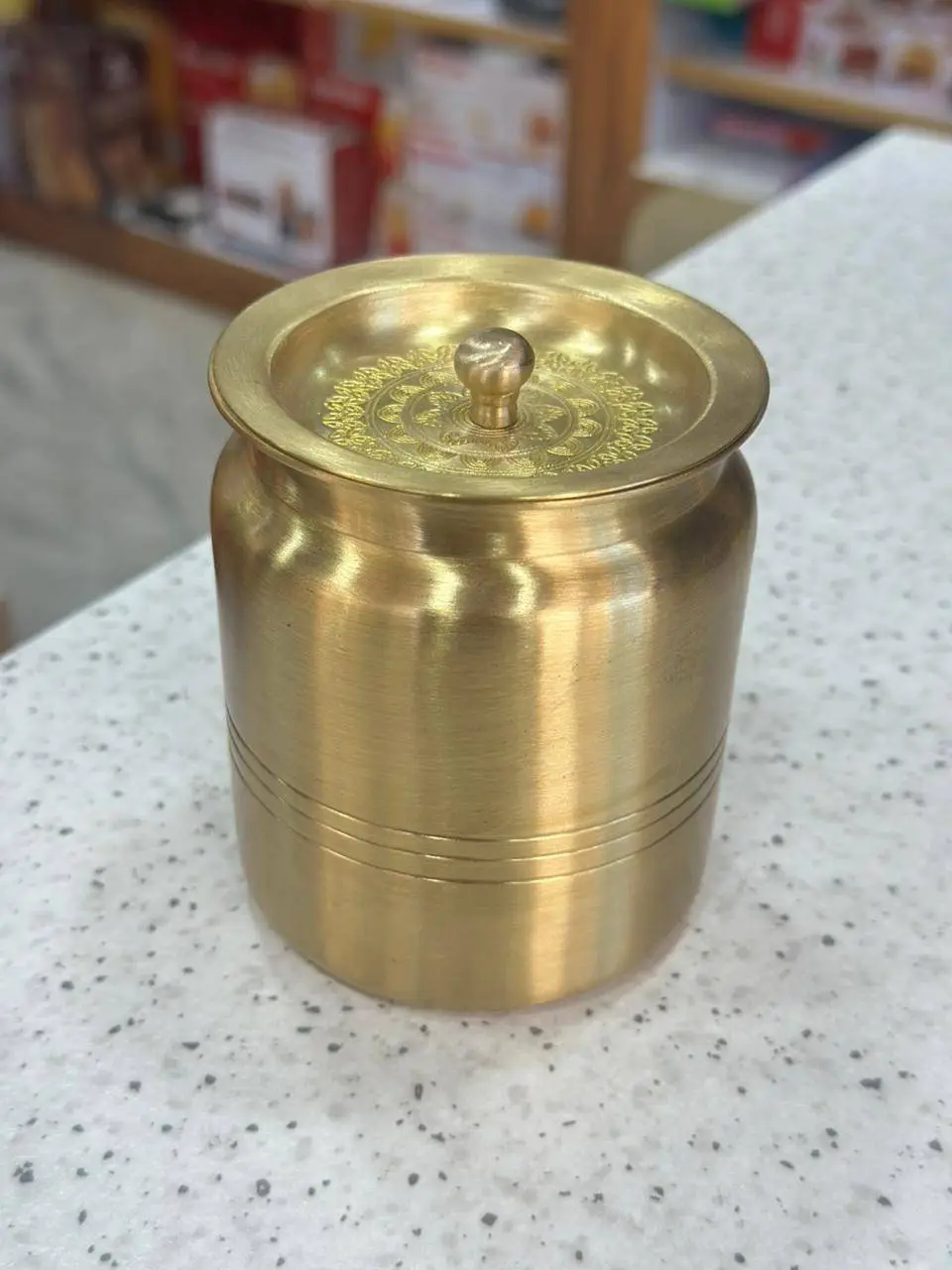 Brass Oil Pot 300ML view 2