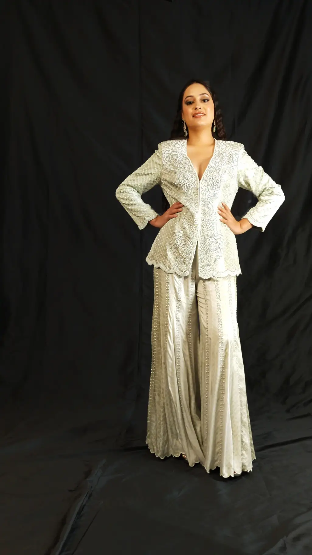 Pallavi Mishra Ethnic Ensemble1 view 3
