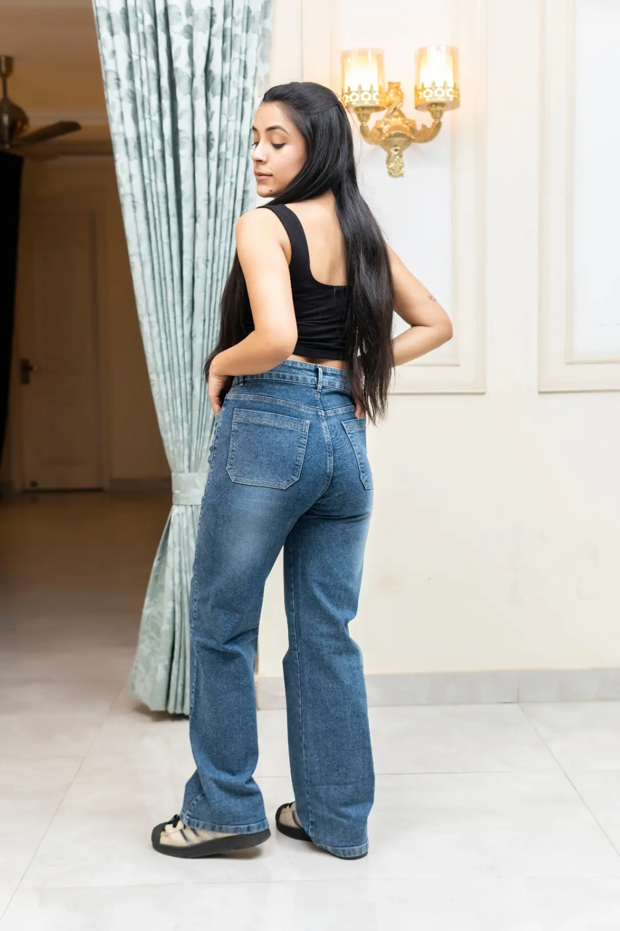 High-Rise Relaxed Wide-Leg Jeans in Mid Wash view 3