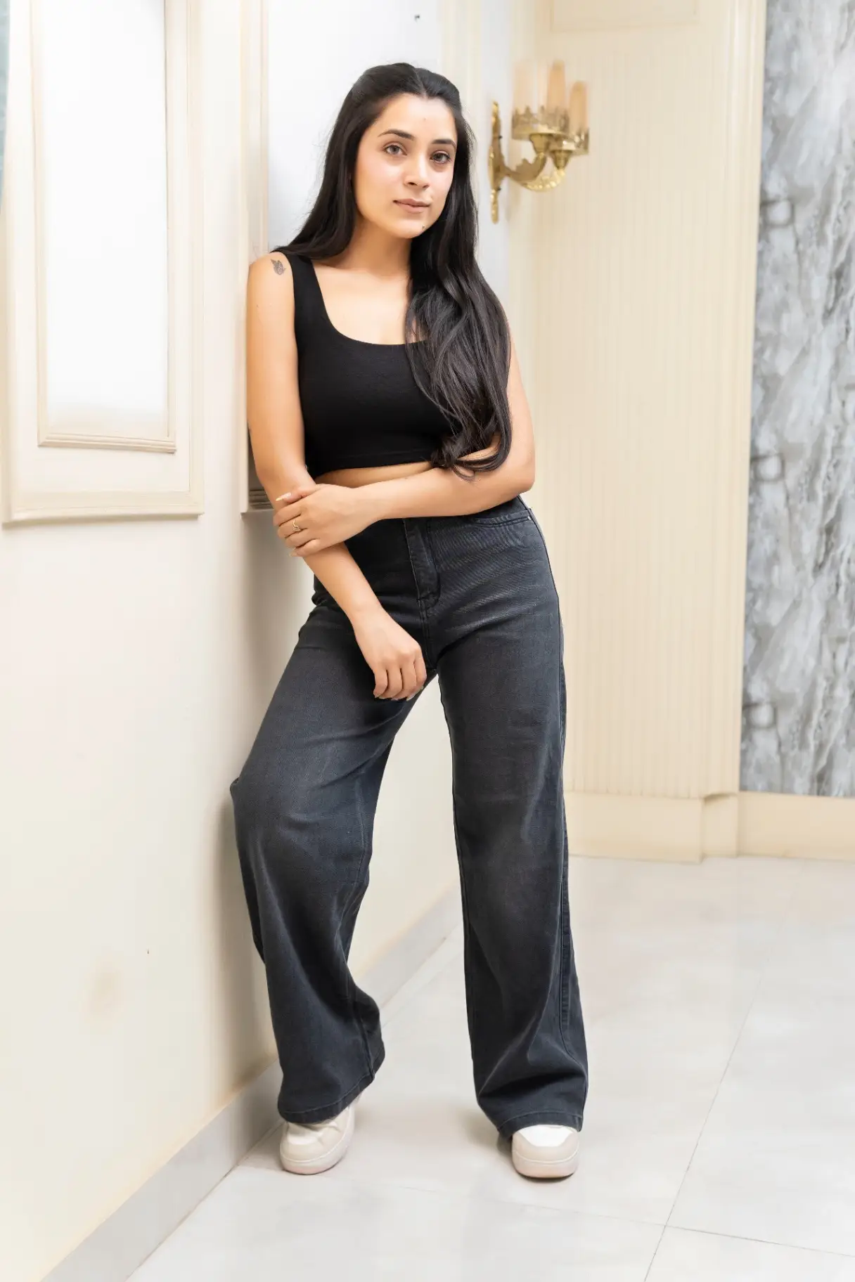 High-Rise Wide-Leg Jeans in Washed Dark Grey view 5