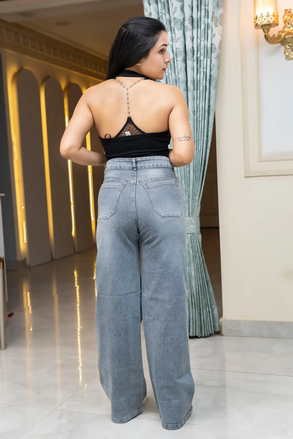 High-Rise Wide-Leg Jeans in Mid Grey Wash view 3
