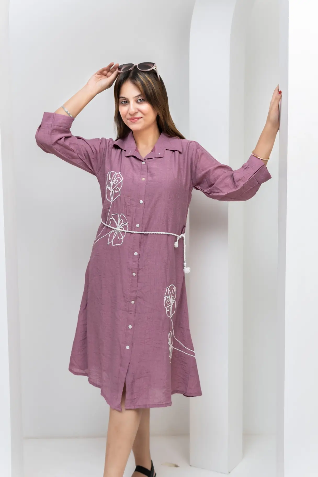 Mauve Midi Dress with Floral Line-Art Embroidery