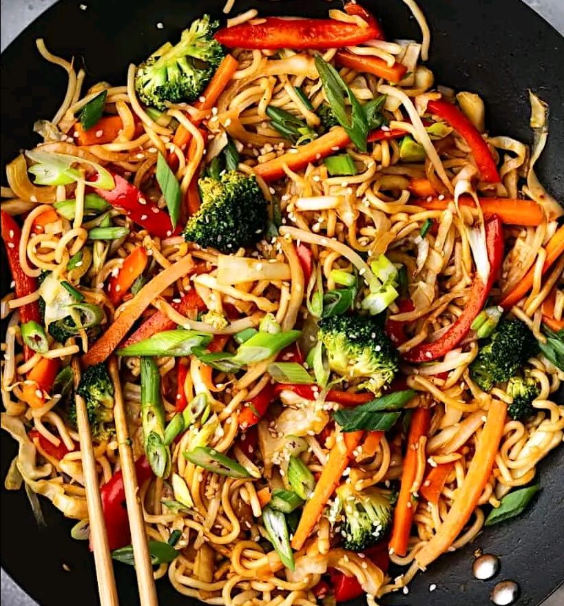 Veg Chowmein. 300g