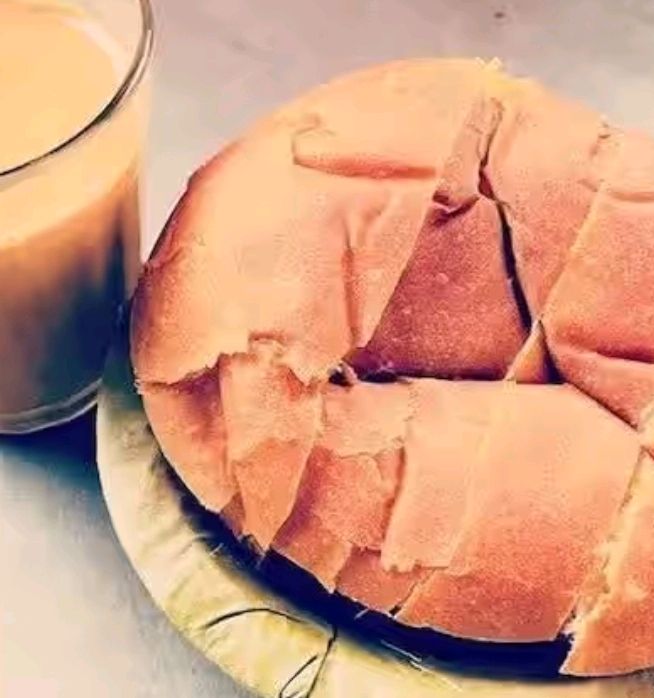 Chai With Bun Makkhan