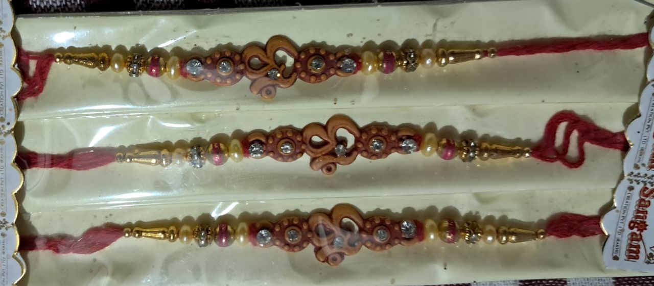 Satoru Traditional Rakhi Set view 2