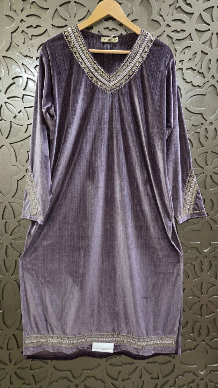 Elegant Lavender Kurta Set view 4
