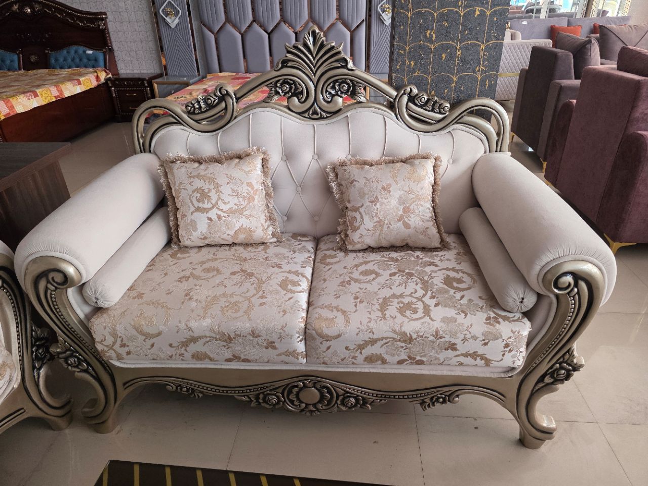 Elegant Royale Sofa Set view 4