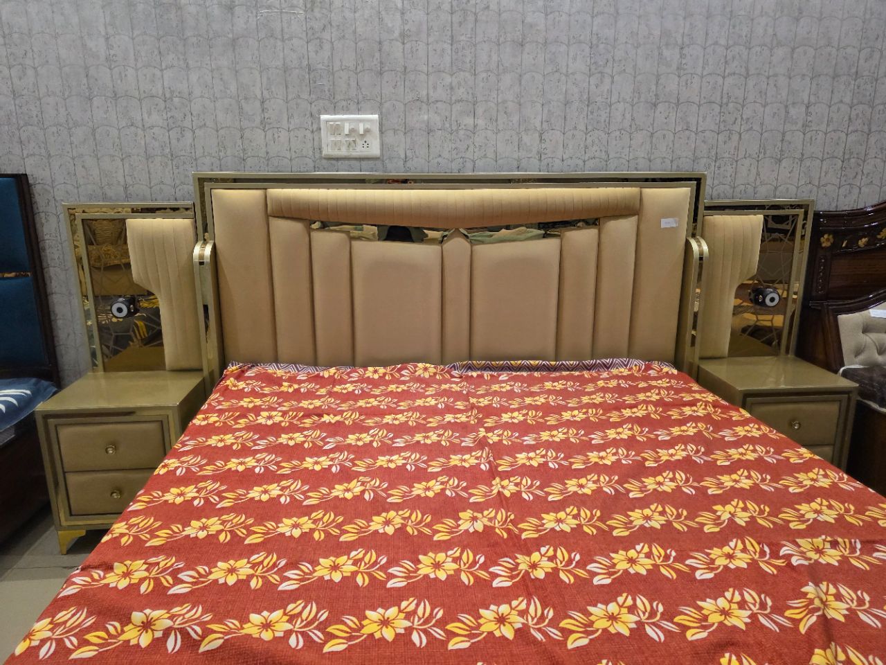 Regal Aura Bed view 3