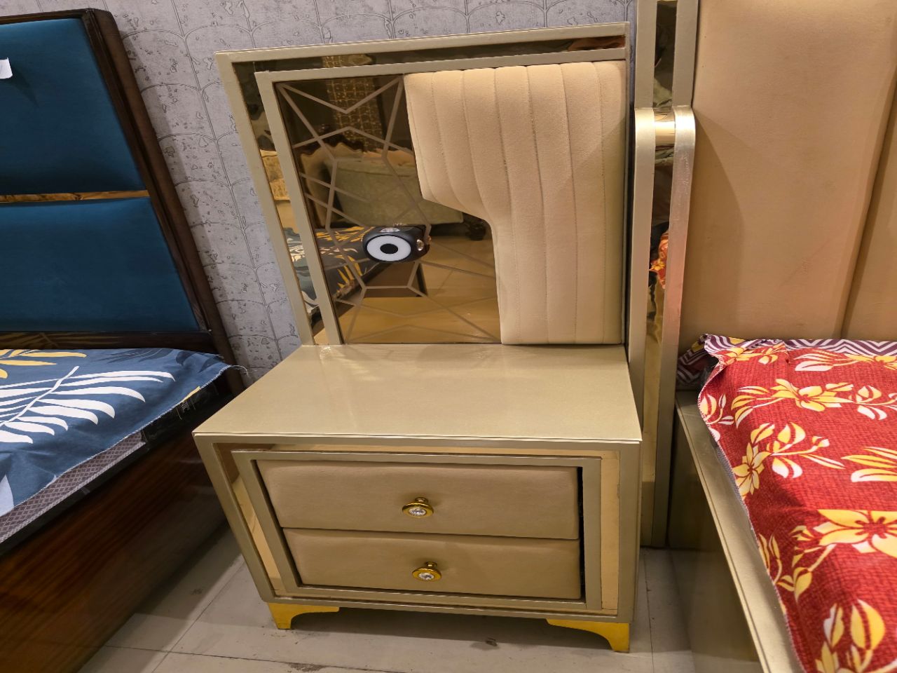 Regal Aura Bed view 4