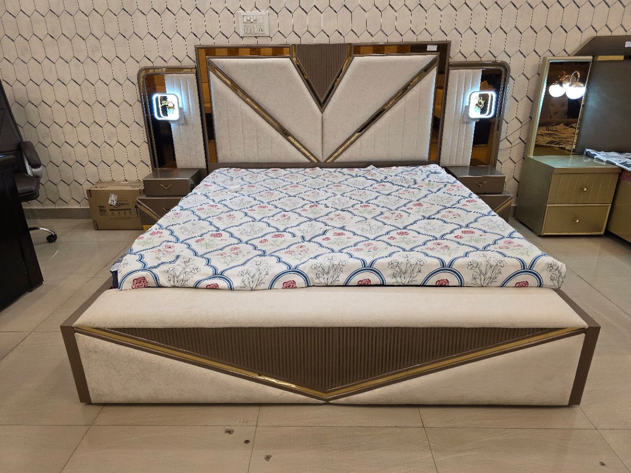 Elite V-Panel Luxury Bed view 2
