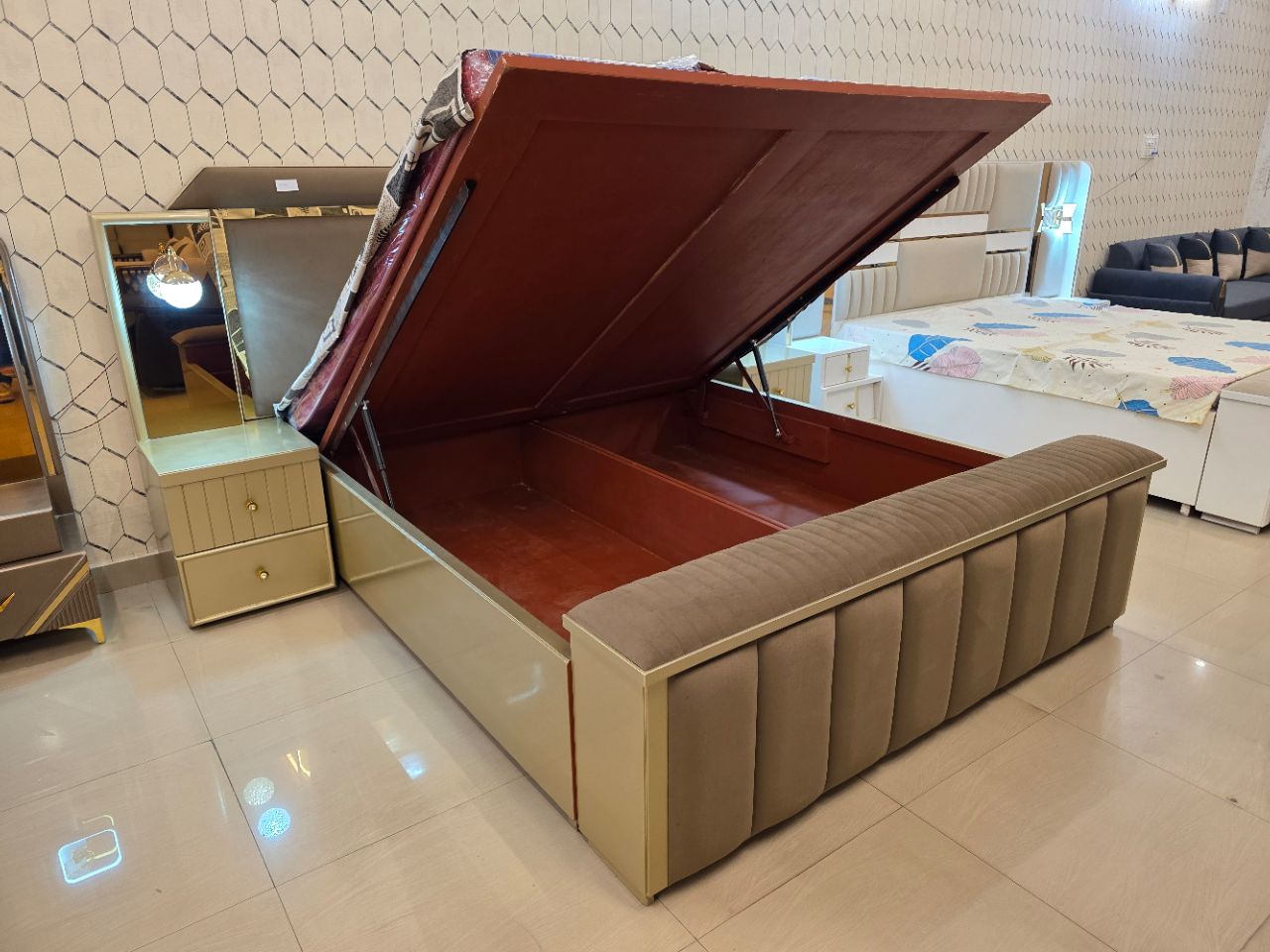 Opulence Arc Storage Bed view 3