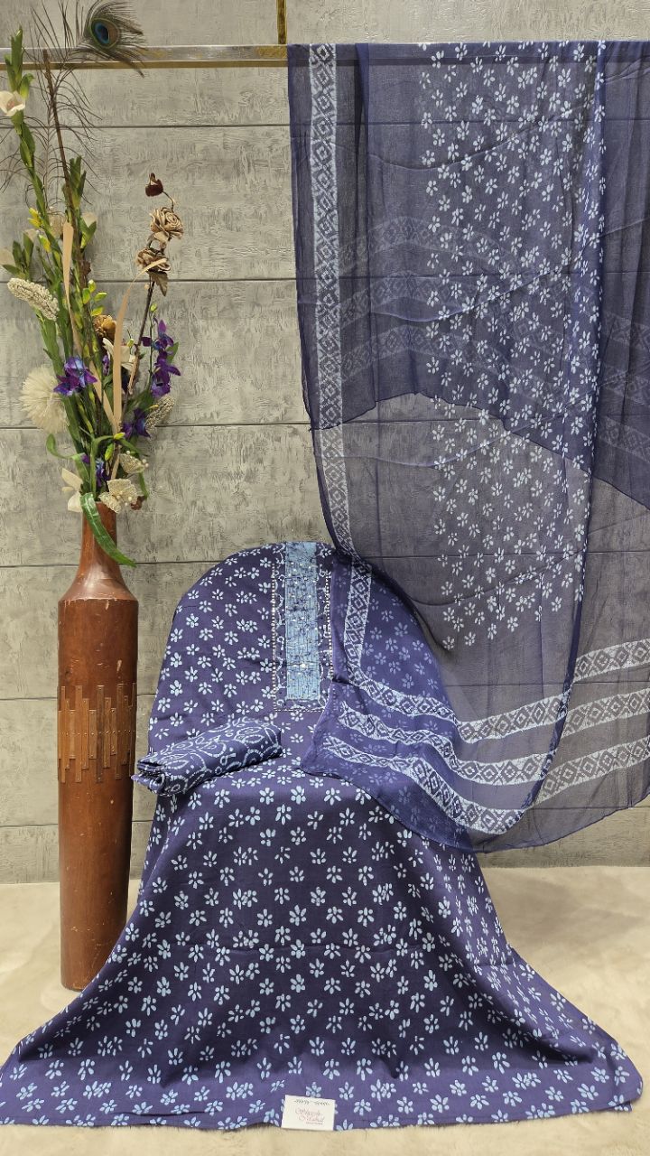 Chic Ethnic Unstitched Suit
