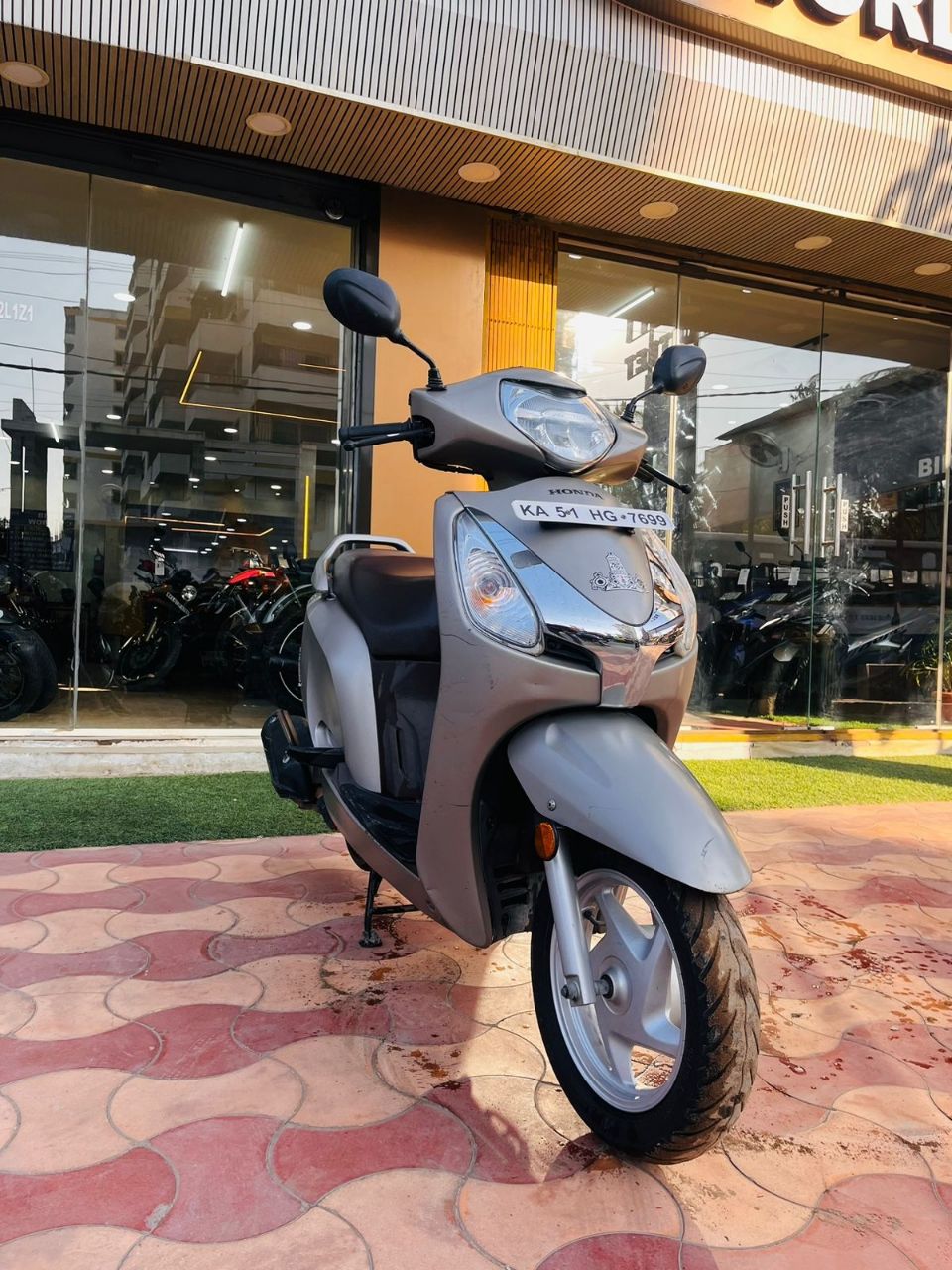 Honda Aviator /2019 Model view 2