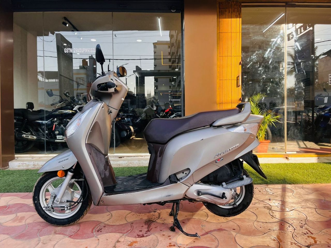 Honda Aviator /2019 Model view 6