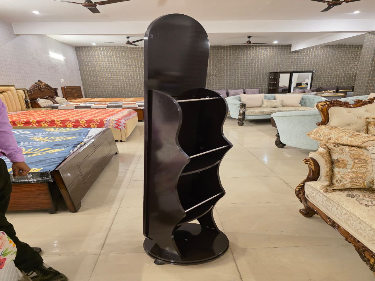 The Elite Swivel Mirror Organizer view 4