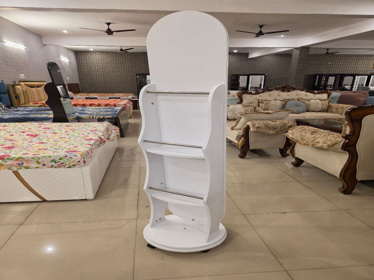 The Pearl Swivel Mirror Organizer view 4