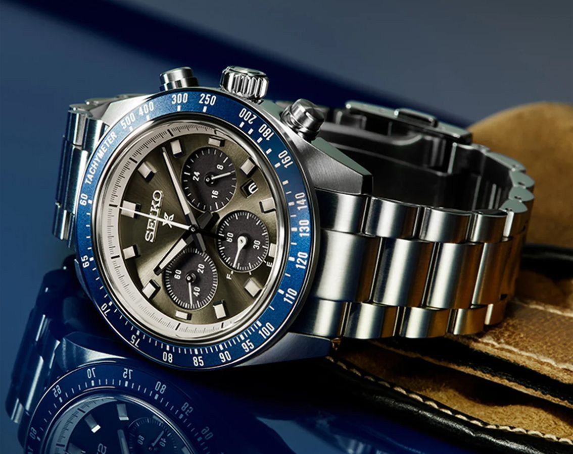 Seiko Chronograph SSV939P1 view 2