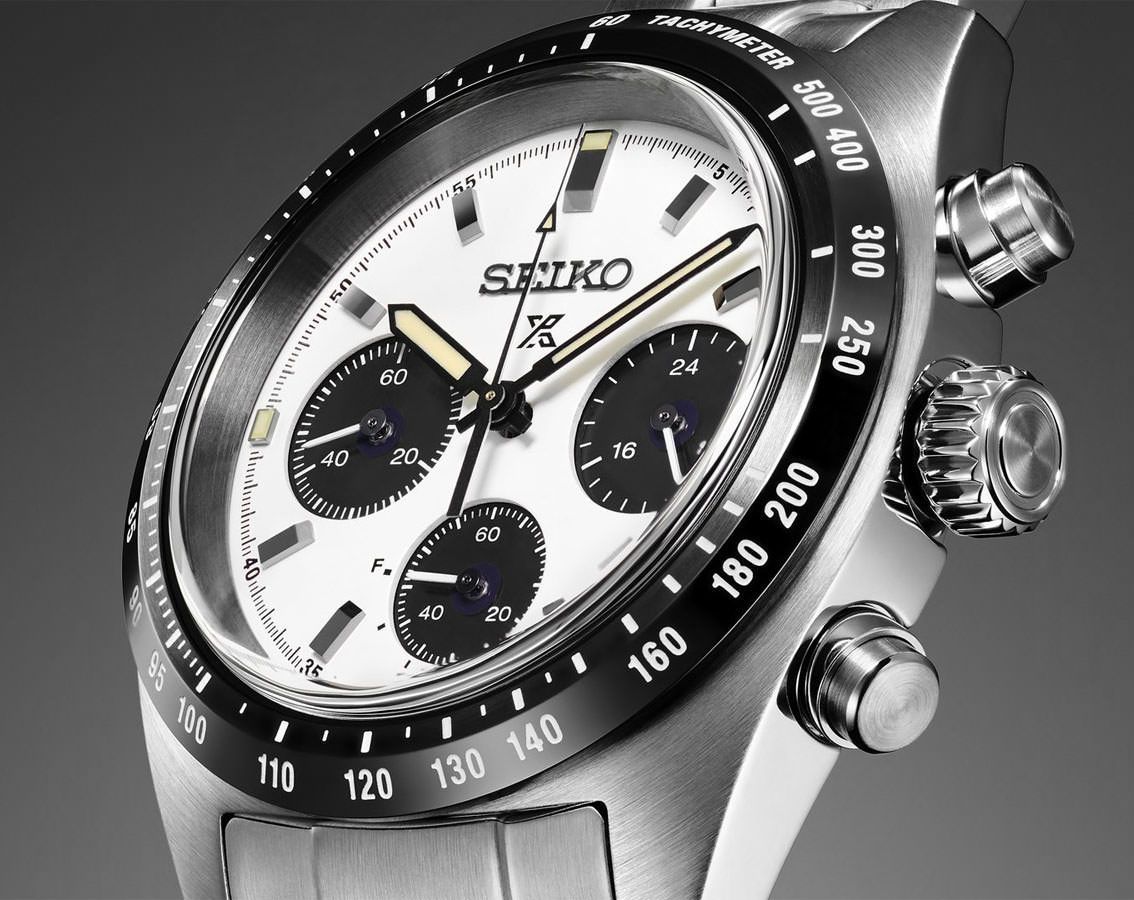Seiko Chronograph SSC813P1 view 2