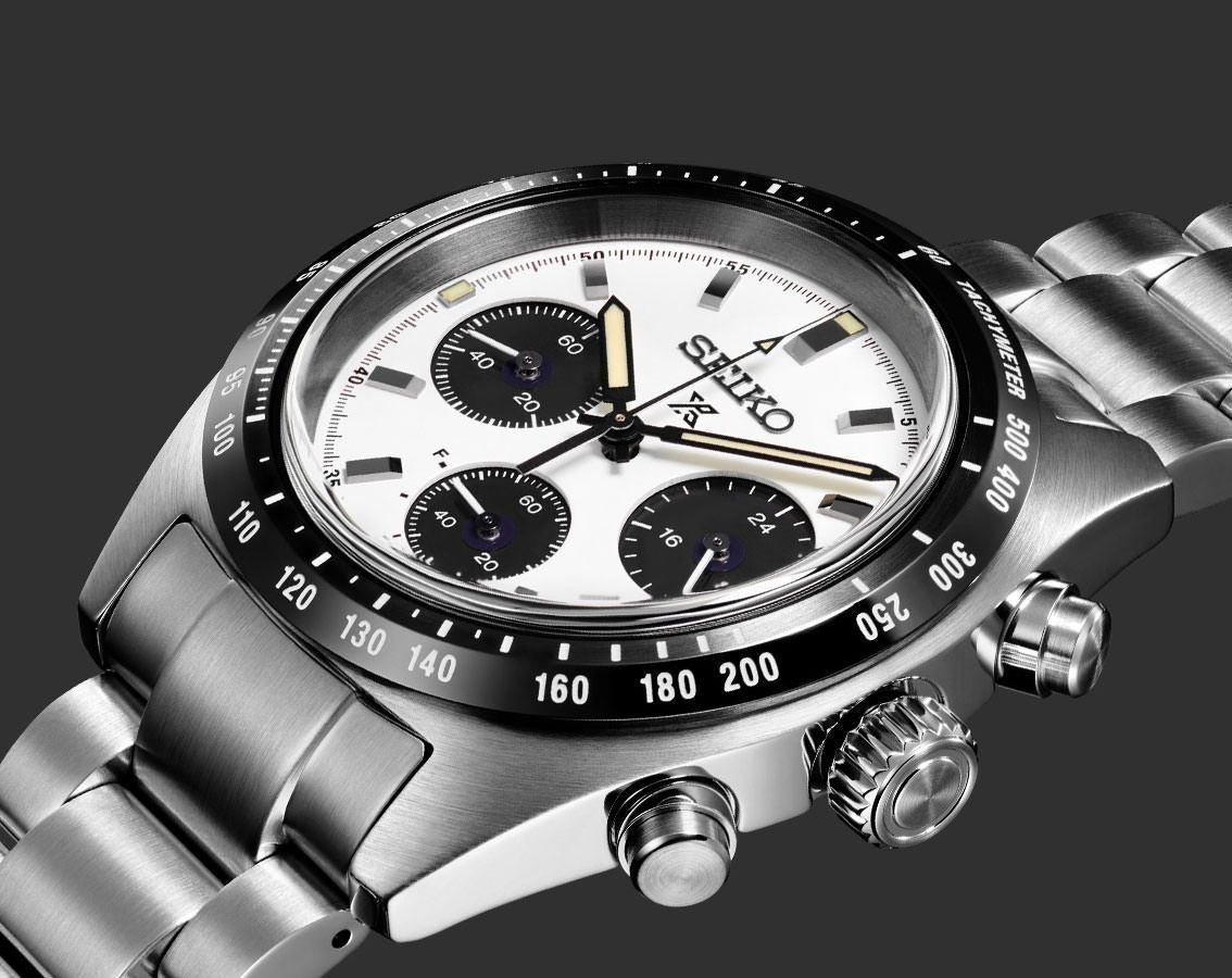 Seiko Chronograph SSC813P1 view 3