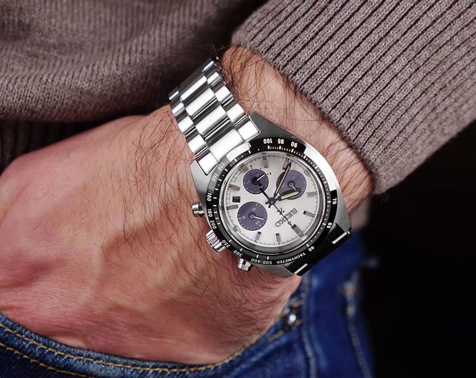 Seiko Chronograph SSC813P1 view 4