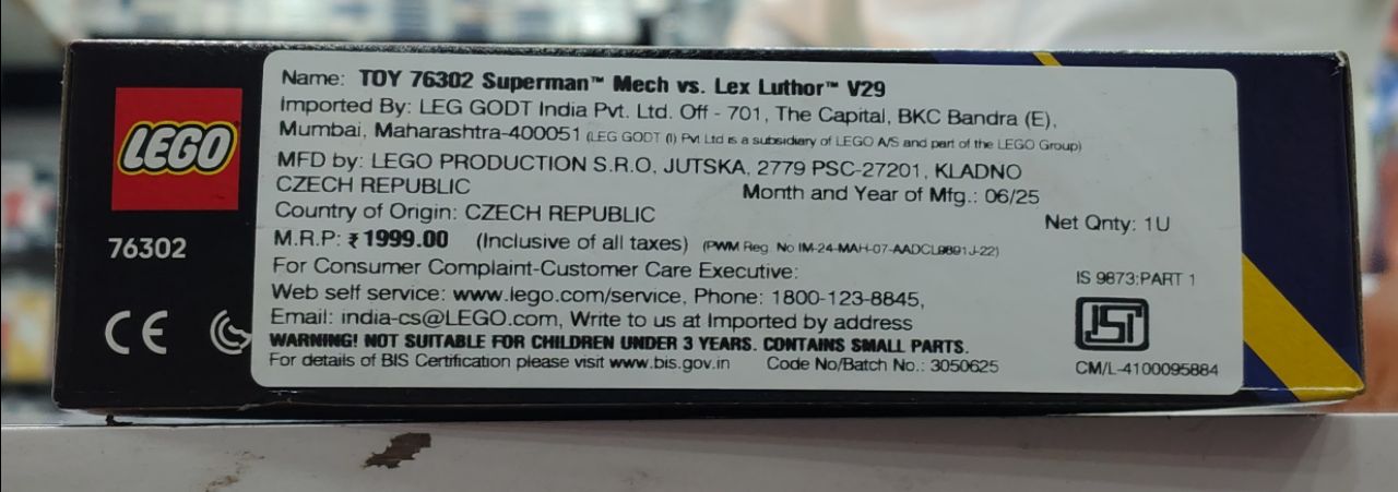 LEGO Superman Mech vs. Lex Luthor #76302/6 year Plus view 3