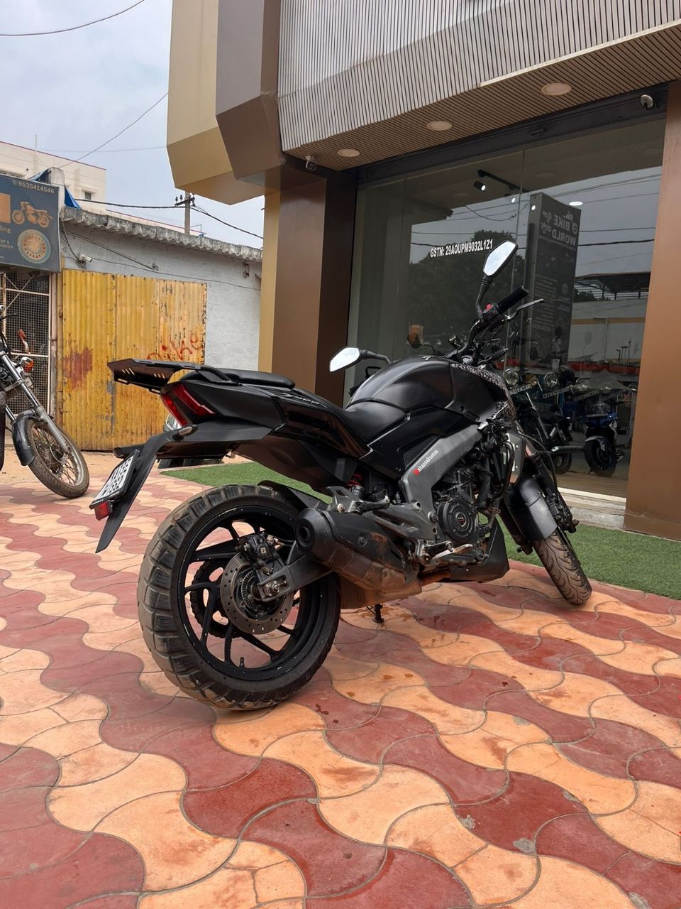 Dominar D400/2017 Model view 7