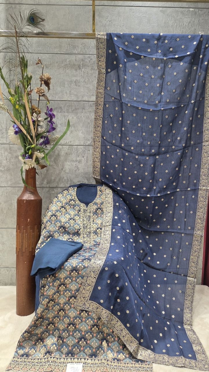 Elegant Blue Unstitched Suit