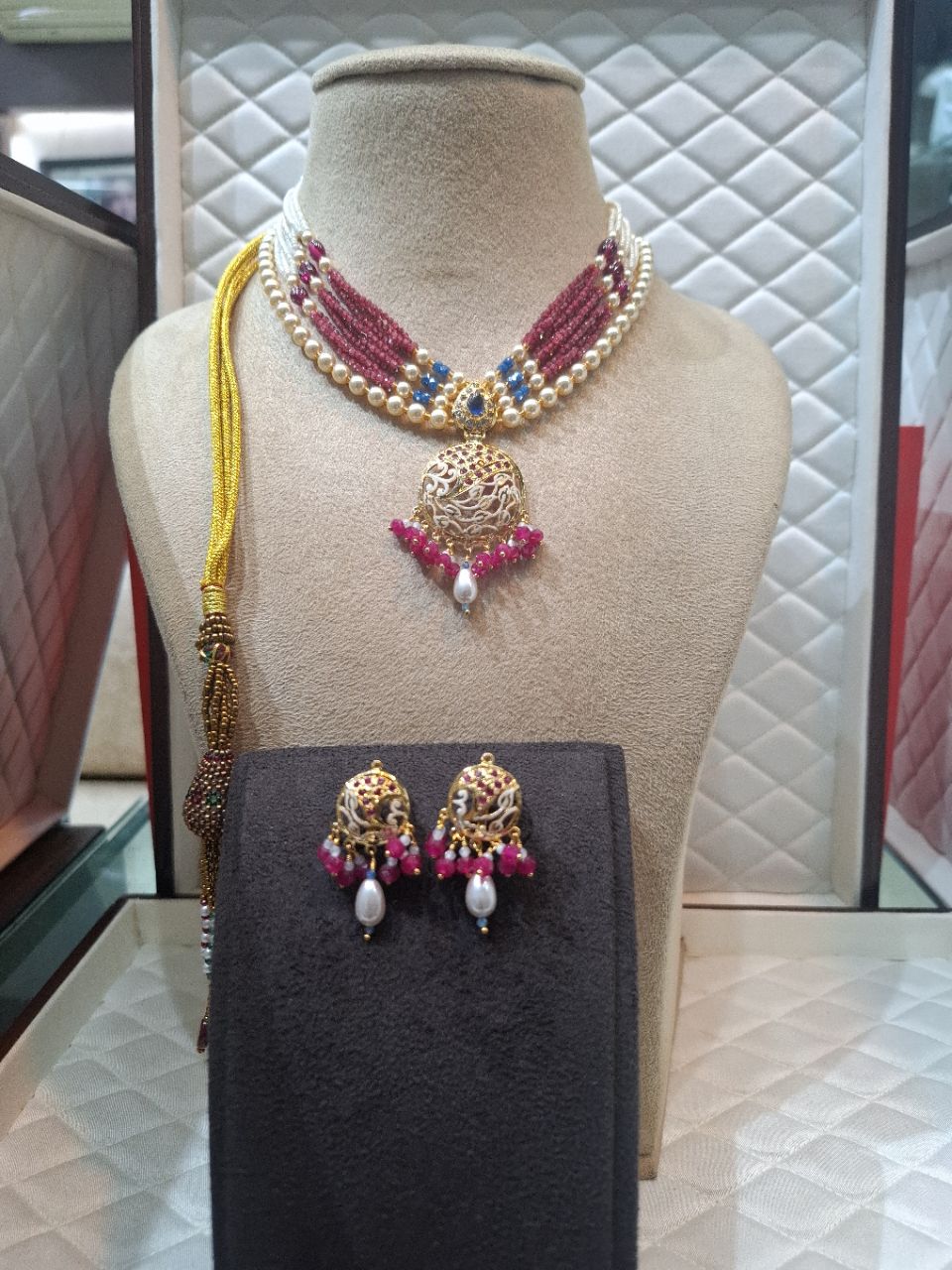 Traditional Silver Pearl and Ruby Necklace with Earrings view 2