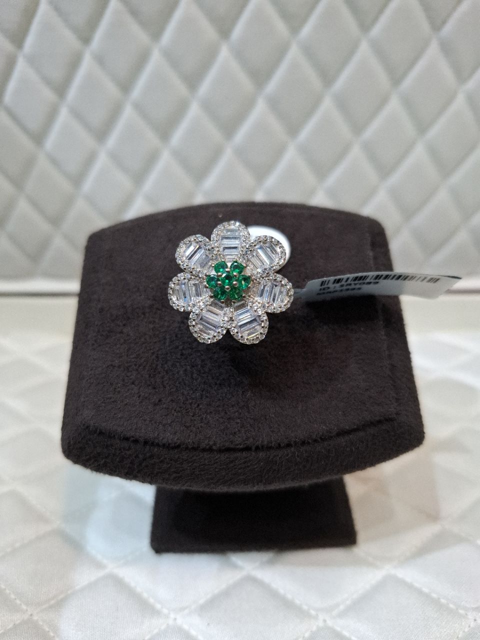 Flower Design Silver Ring view 2