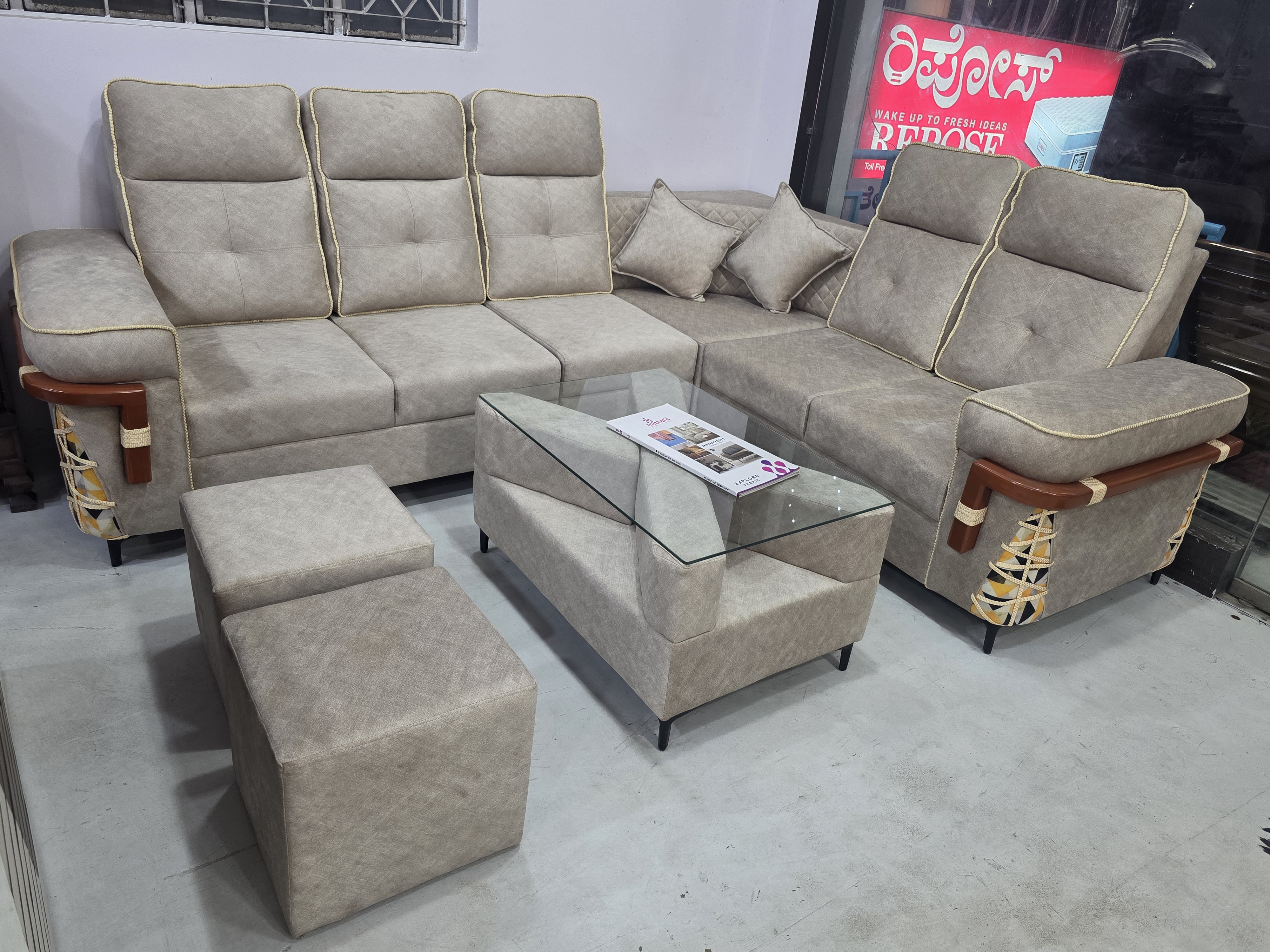 Contemporary Sectional Sofa Set view 2