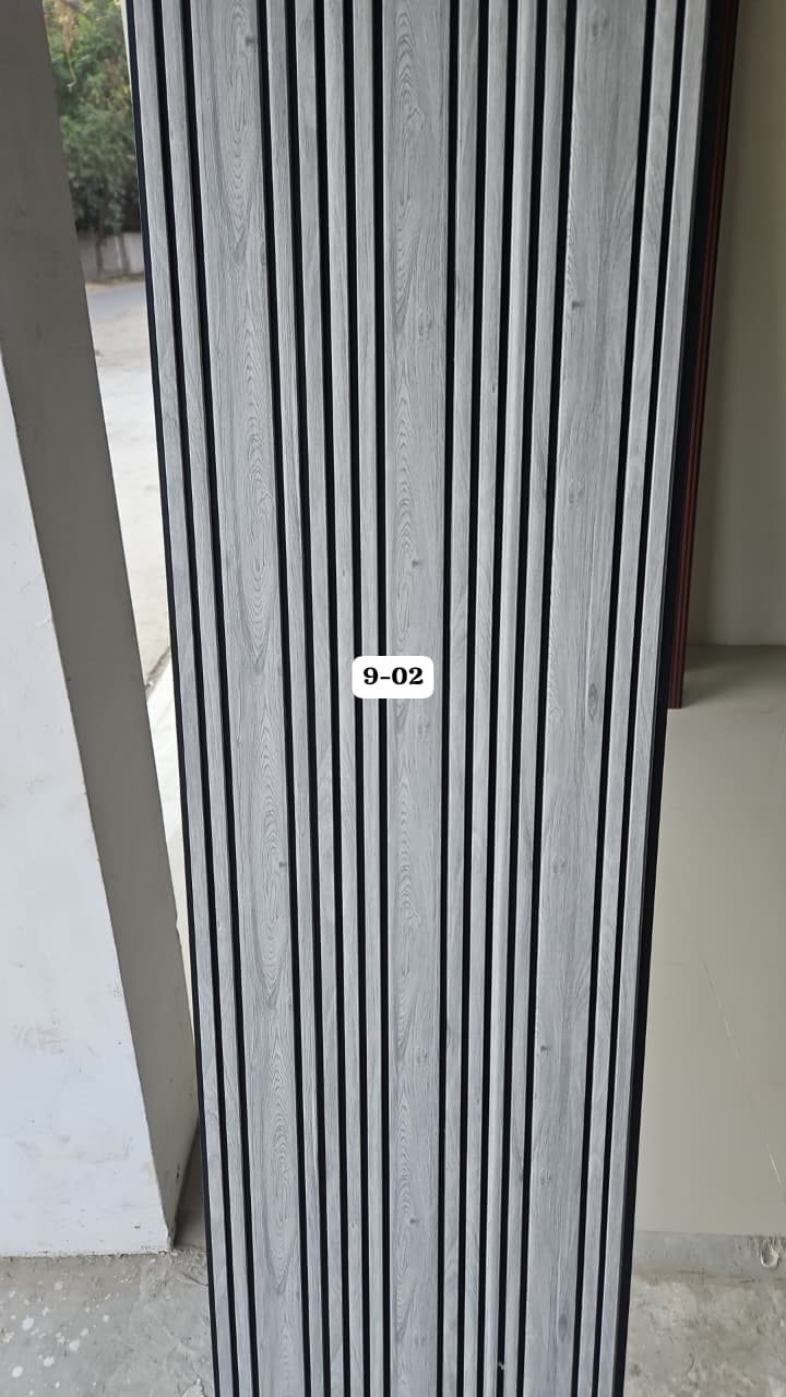Fluted Panel Silver view 2
