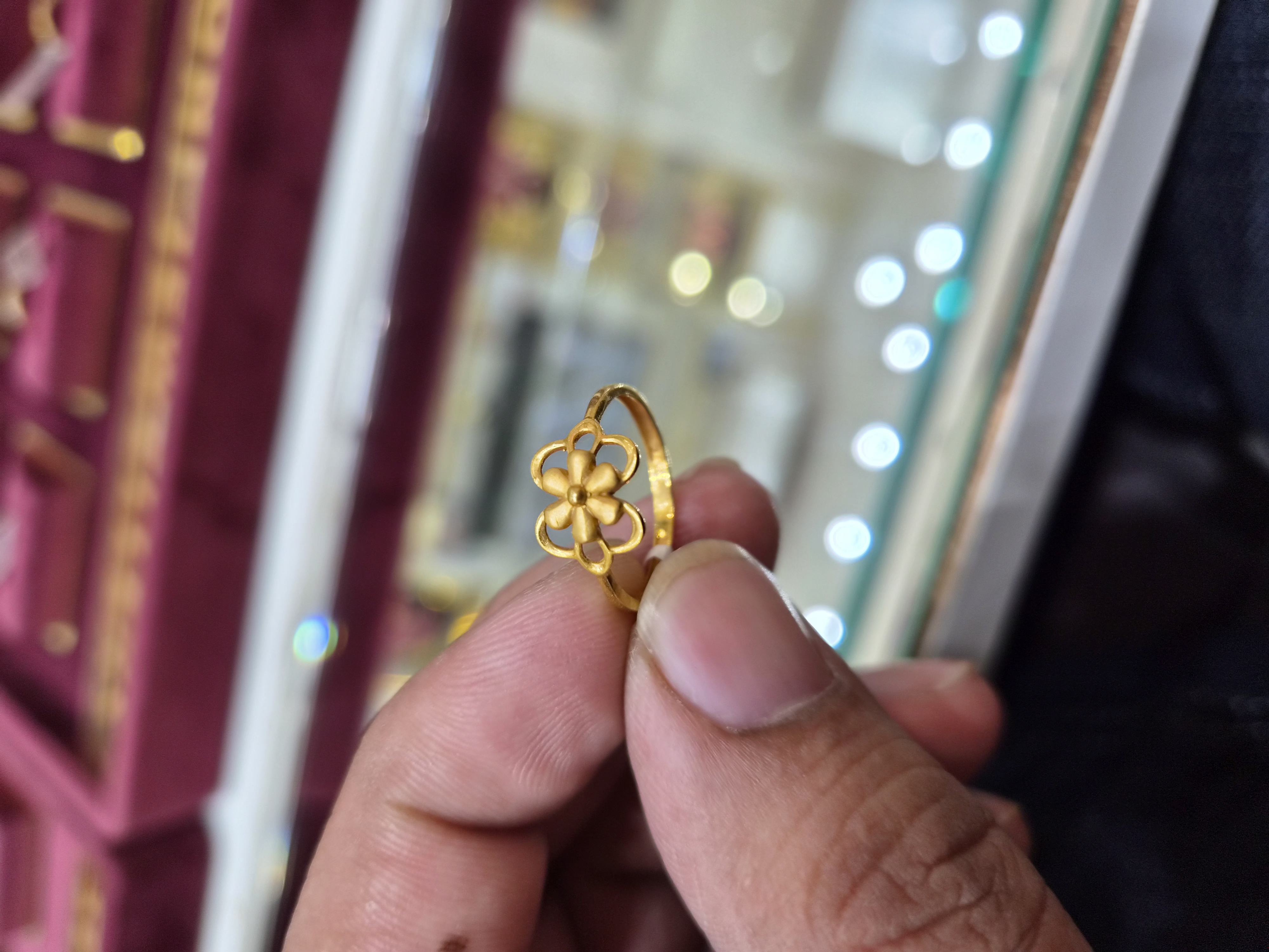 Floral Gold Ring view 2