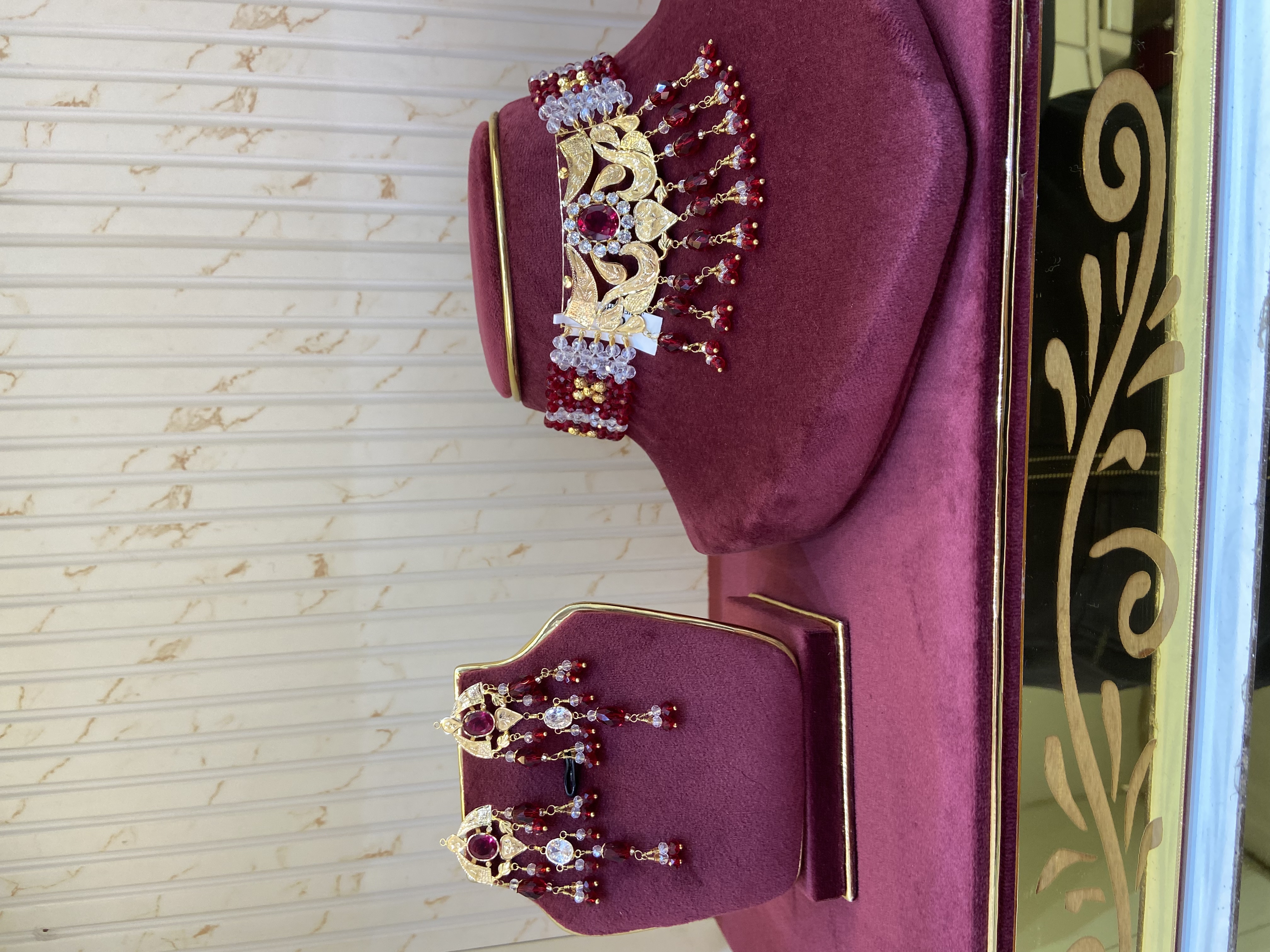 Elegant Gold Set view 2