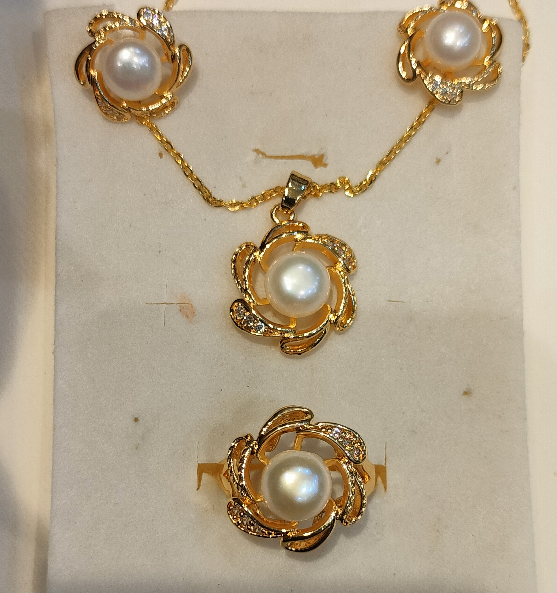 Pendant Set